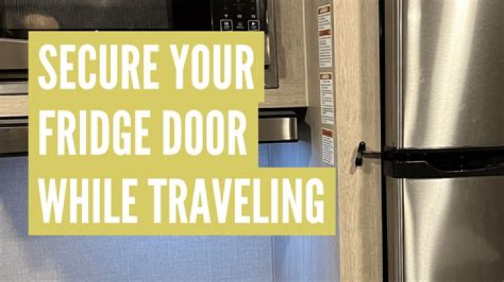 What does auto mean on my RV refrigerator?